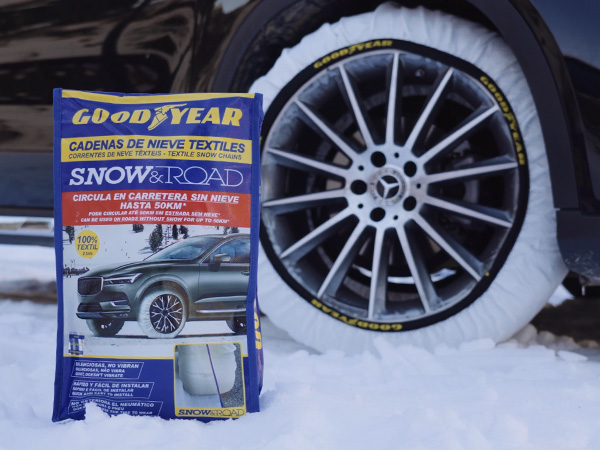 即納 GOODYEAR 布製タイヤチェーン 215 55R18 18インチ スタンダード スノーソックス グッドイヤー 冬用 雪対策 簡単 チェーン規制対応 - 2