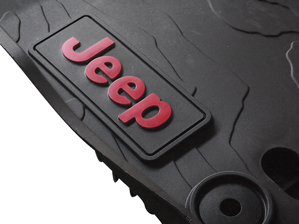 人気 Jeep Libertyフロアマット、Slush#xA0;#x2013;#xA0;カーキMoparパーツ# 82209245ac 